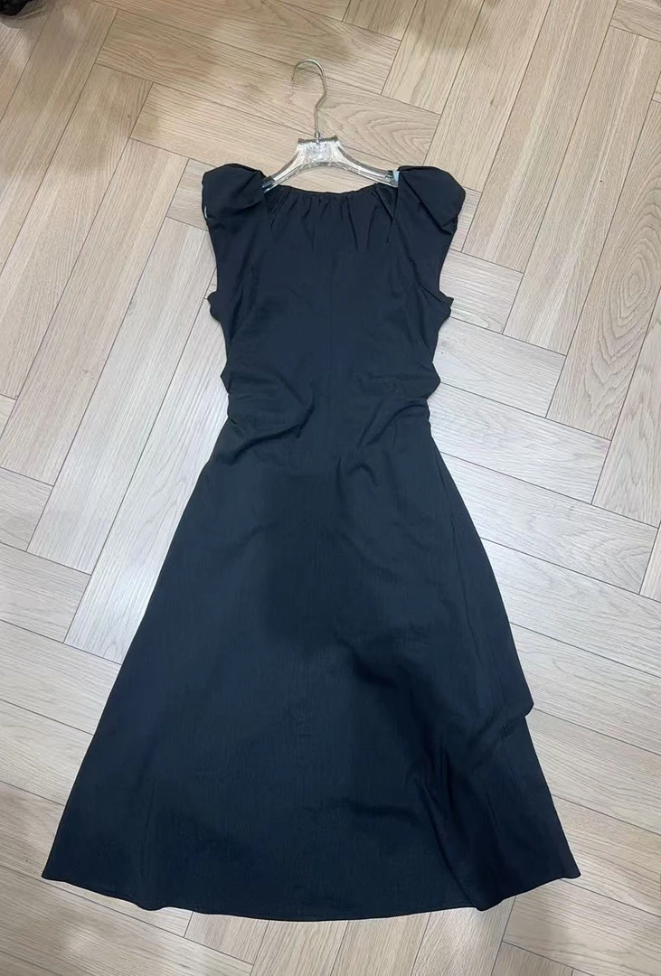 【MC】2025夏季新款小众设计款连衣裙（28153）NO退NO换