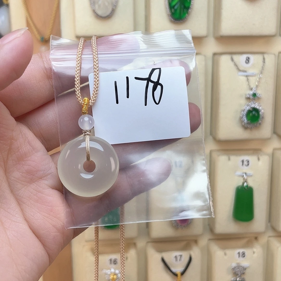 玛瑙/玉髓颈饰未镶嵌y****u