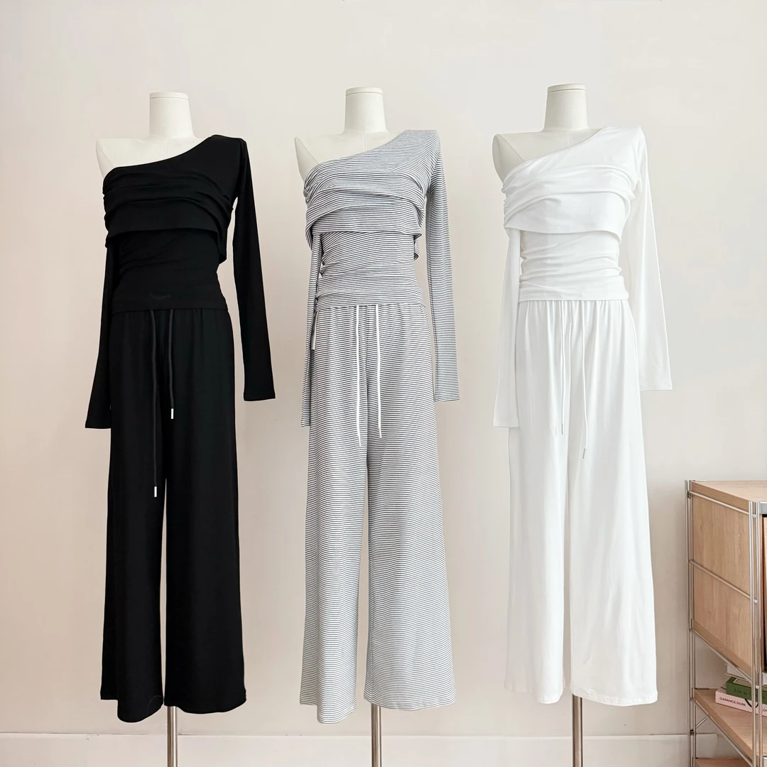 锁骨叙事+松弛秩序 极简百搭套装简约时尚通勤