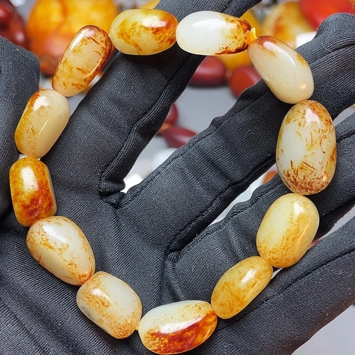 和田玉未镶嵌手链