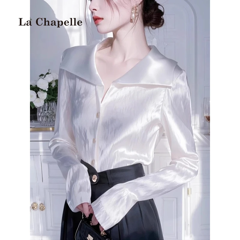拉夏贝尔早春季法式小众轻奢减龄洋气时尚通勤水光缎面白色衬衫女