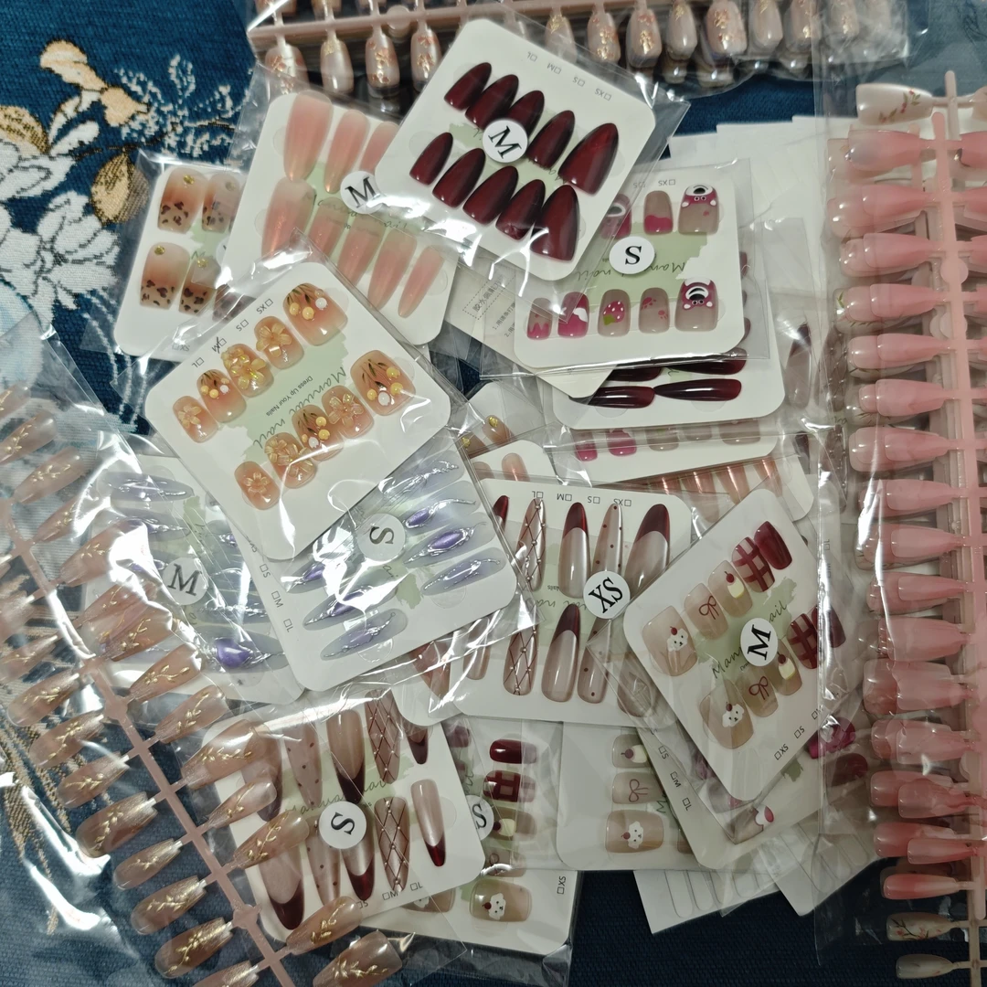 貌美穿戴甲高级优雅法式显白春天美甲红色好运立体手绘同款气质