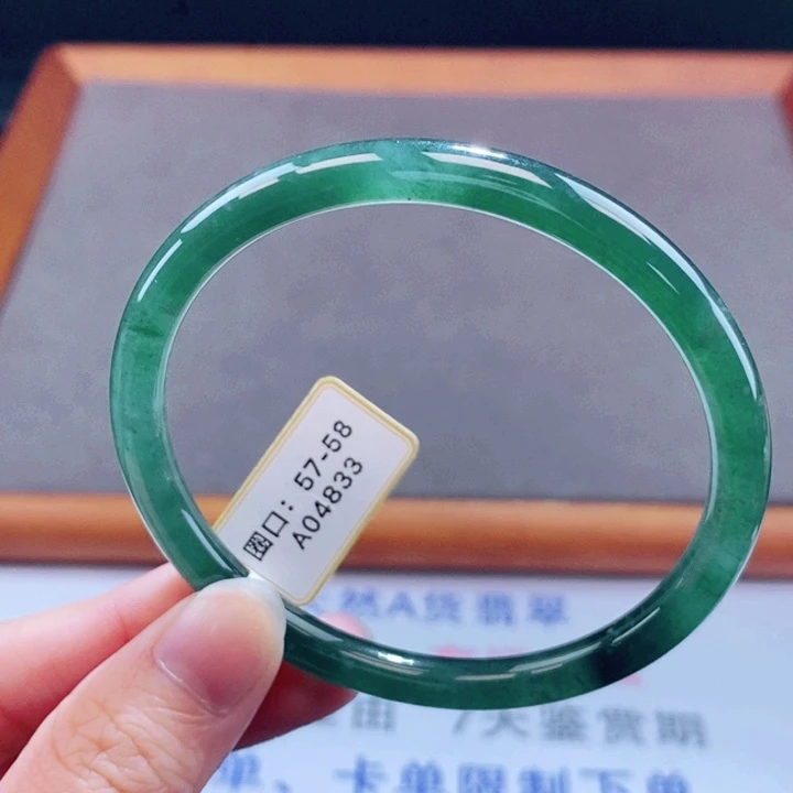 翡翠未镶嵌手镯翡翠手镯72