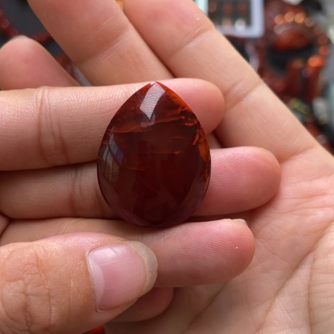 【闪购商品】未镶嵌水滴南红玛瑙