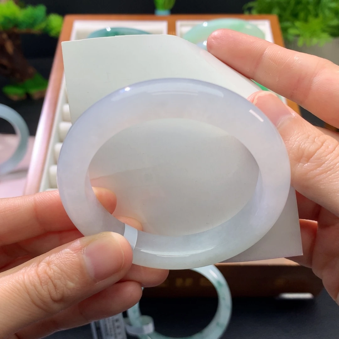 翡翠未镶嵌手镯闪购 9