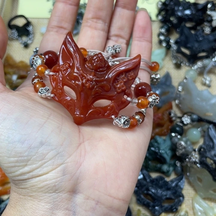 蛇纹石玉合金颈饰