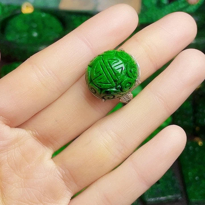 翡翠银S925镶嵌颈饰多样性