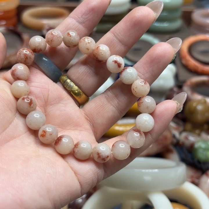 石英岩玉合金颈饰