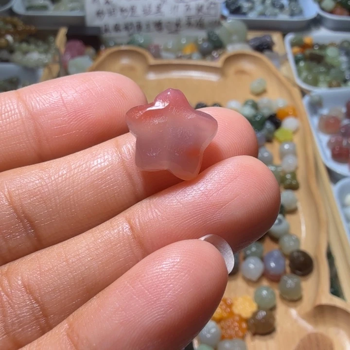 和田玉未镶嵌珠宝半成品