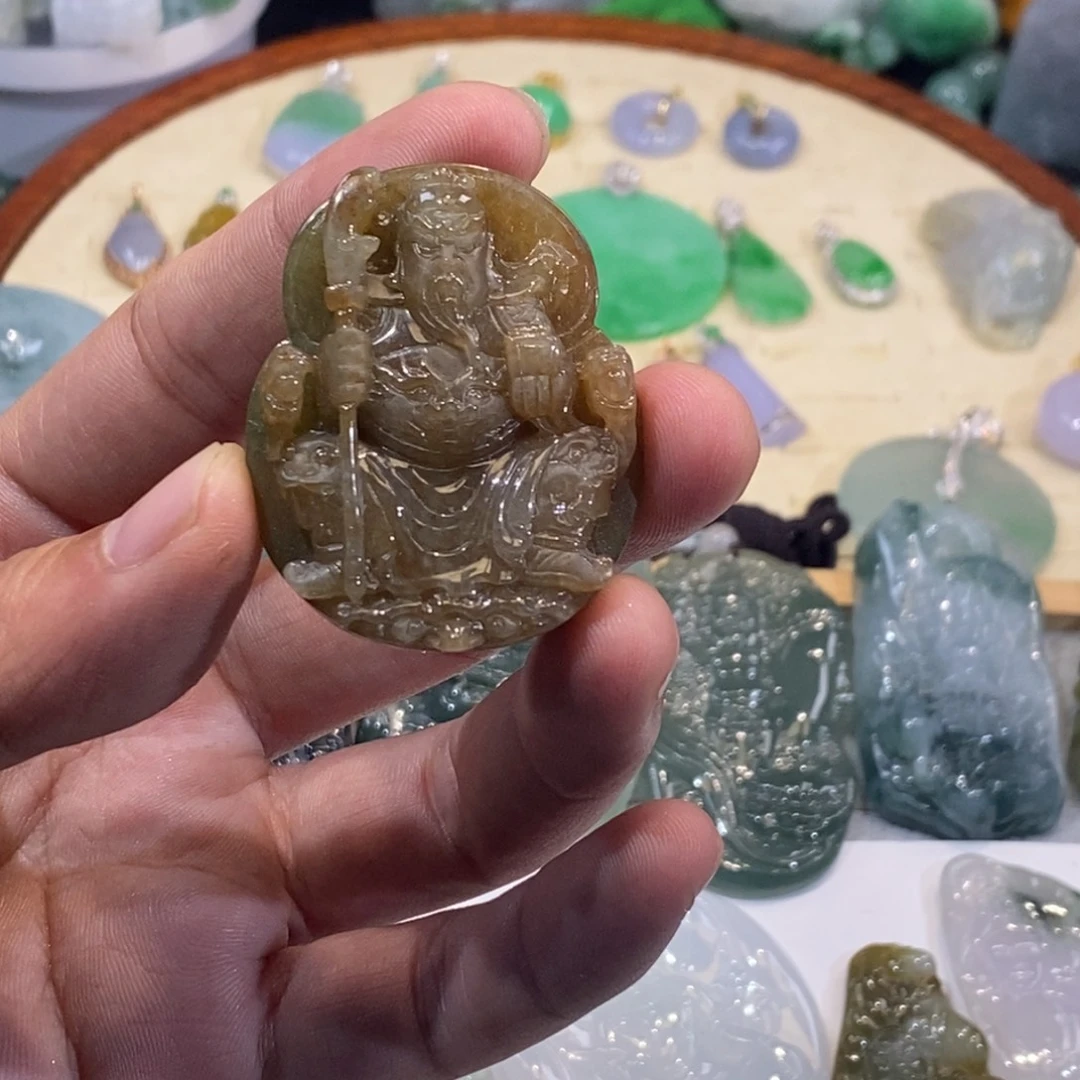 翡翠未镶嵌吊坠(不含链)关公