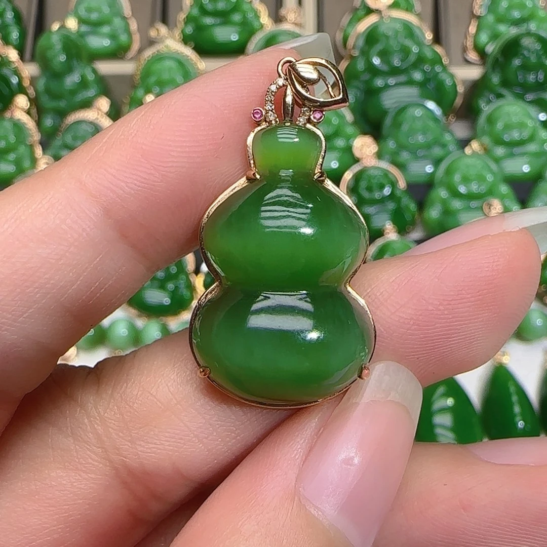 和田玉（碧玉）吊坠(不含链)18K金镶嵌