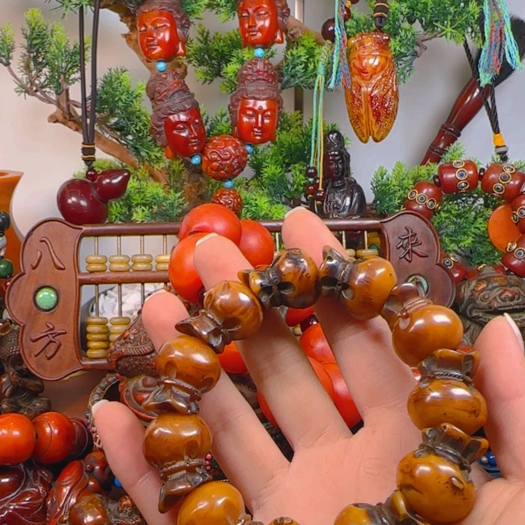 琥珀裸石未镶嵌手串