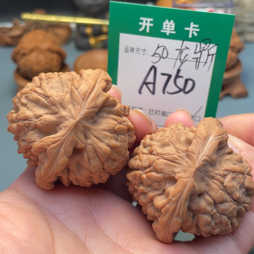 吊坠桃核文玩核桃