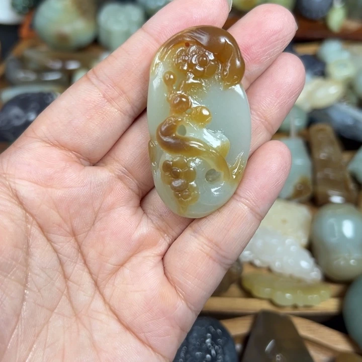 未镶嵌和田玉（糖玉）珠宝奇石