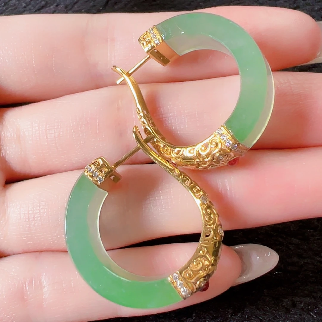 翡翠18K金镶嵌耳饰签收后24小时鉴赏期，过时不退