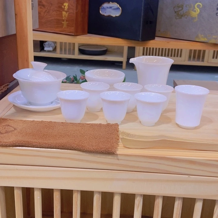 岁****）你的电话打不通啊我在