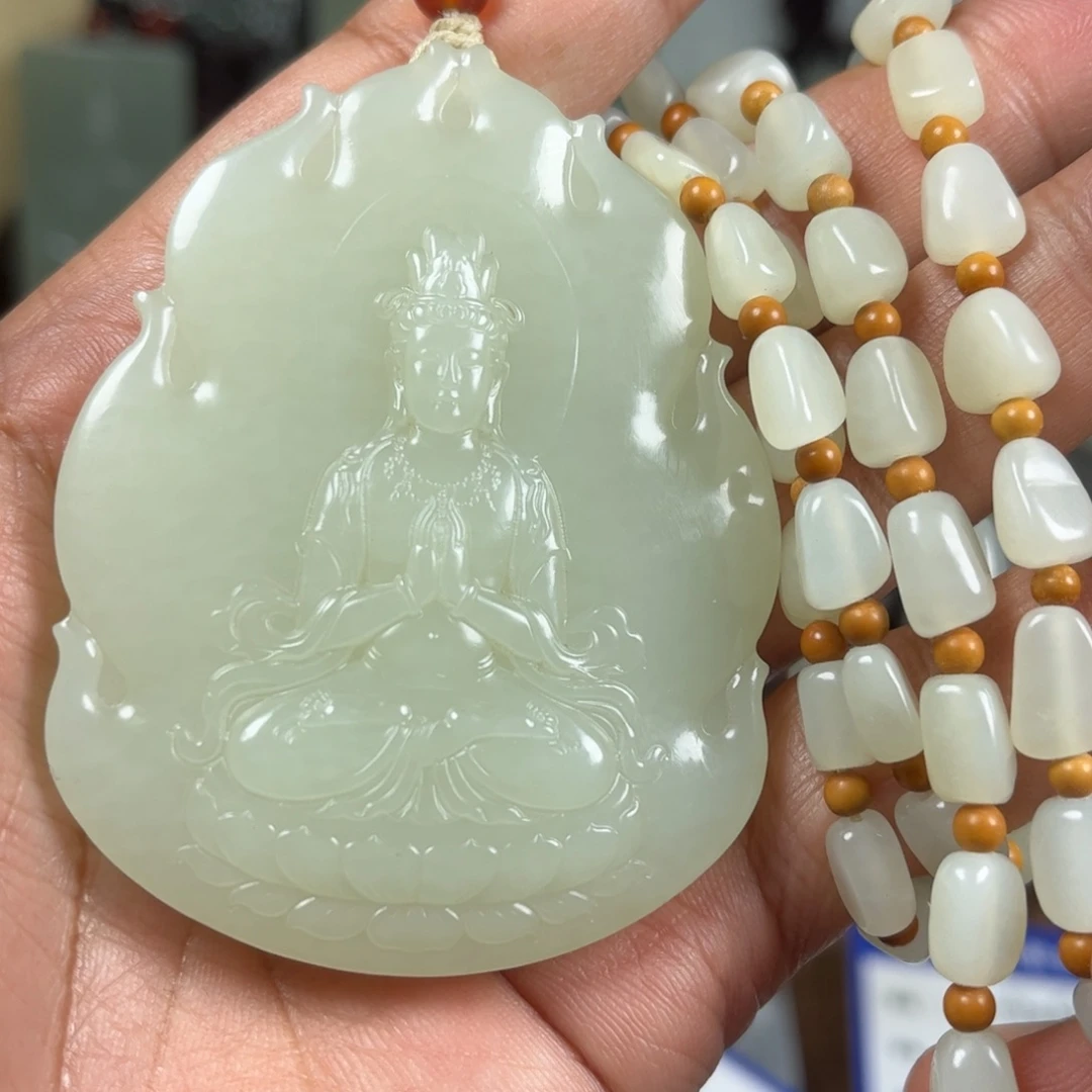 和田玉未镶嵌颈饰