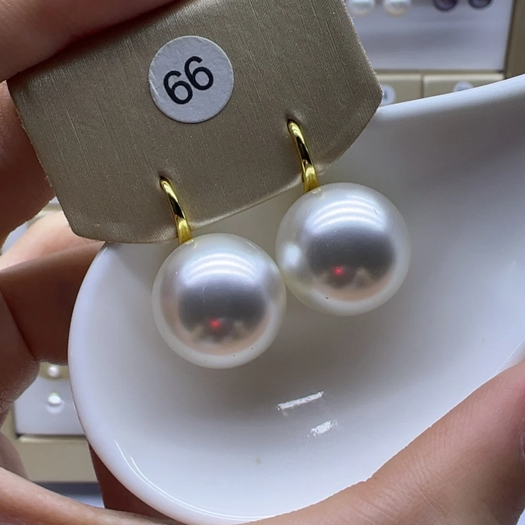 耳饰18K金镶嵌淡水珍珠