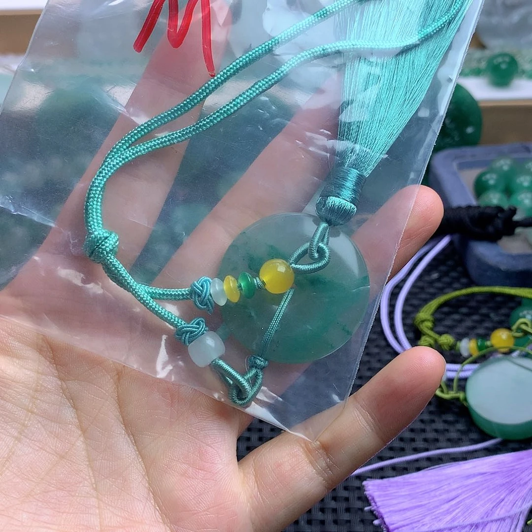 未镶嵌石英质玉珠宝半成品@***?