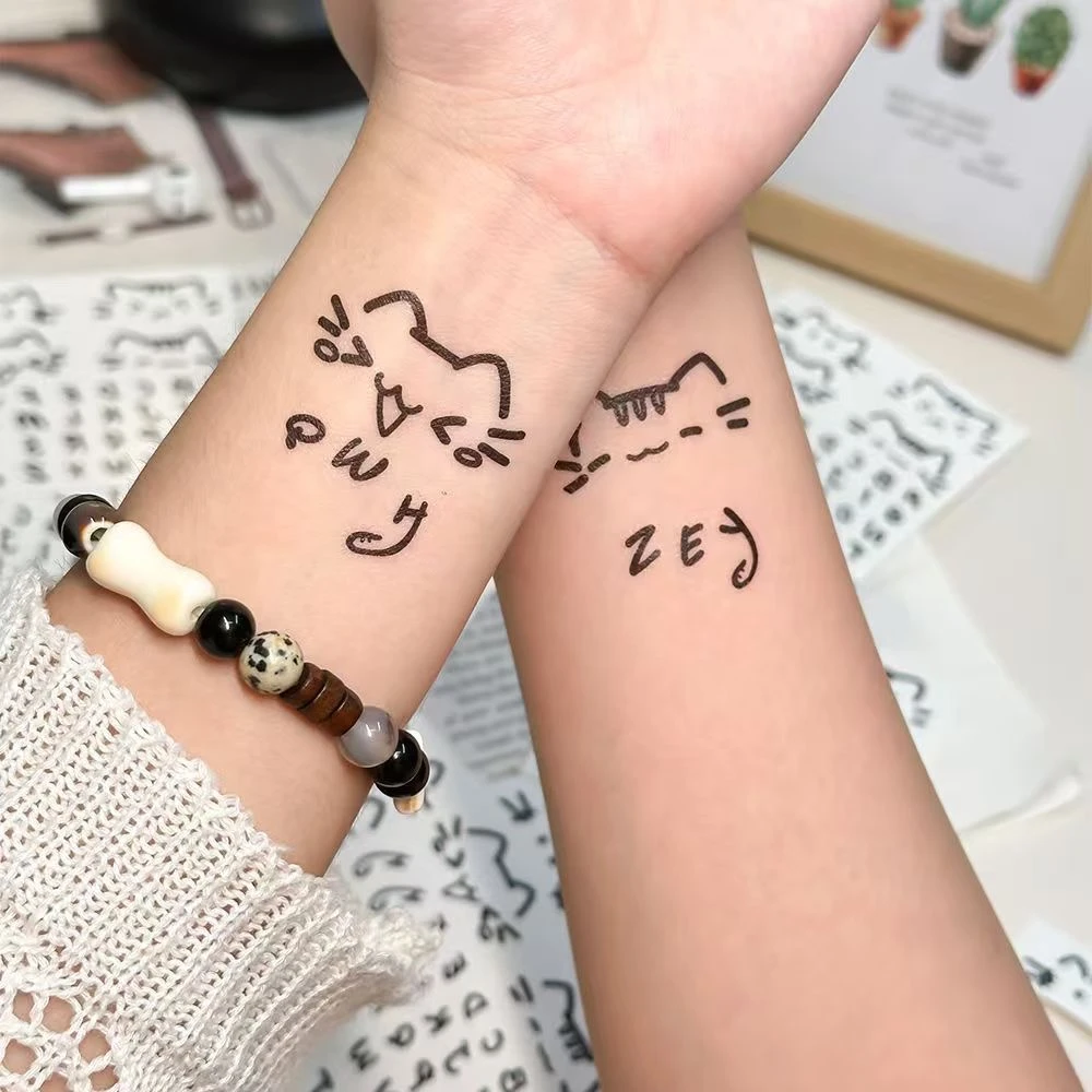 小猫字母纹身贴图案贴纸ins手指防水持久26字母仿真情侣纹身