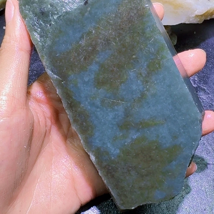 未镶嵌和田玉（糖玉）珠宝半成品