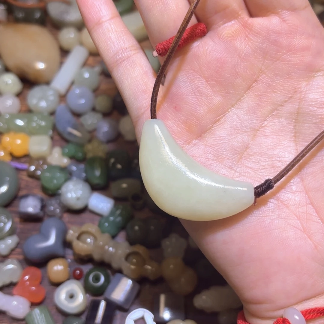 未镶嵌和田玉珠宝半成品