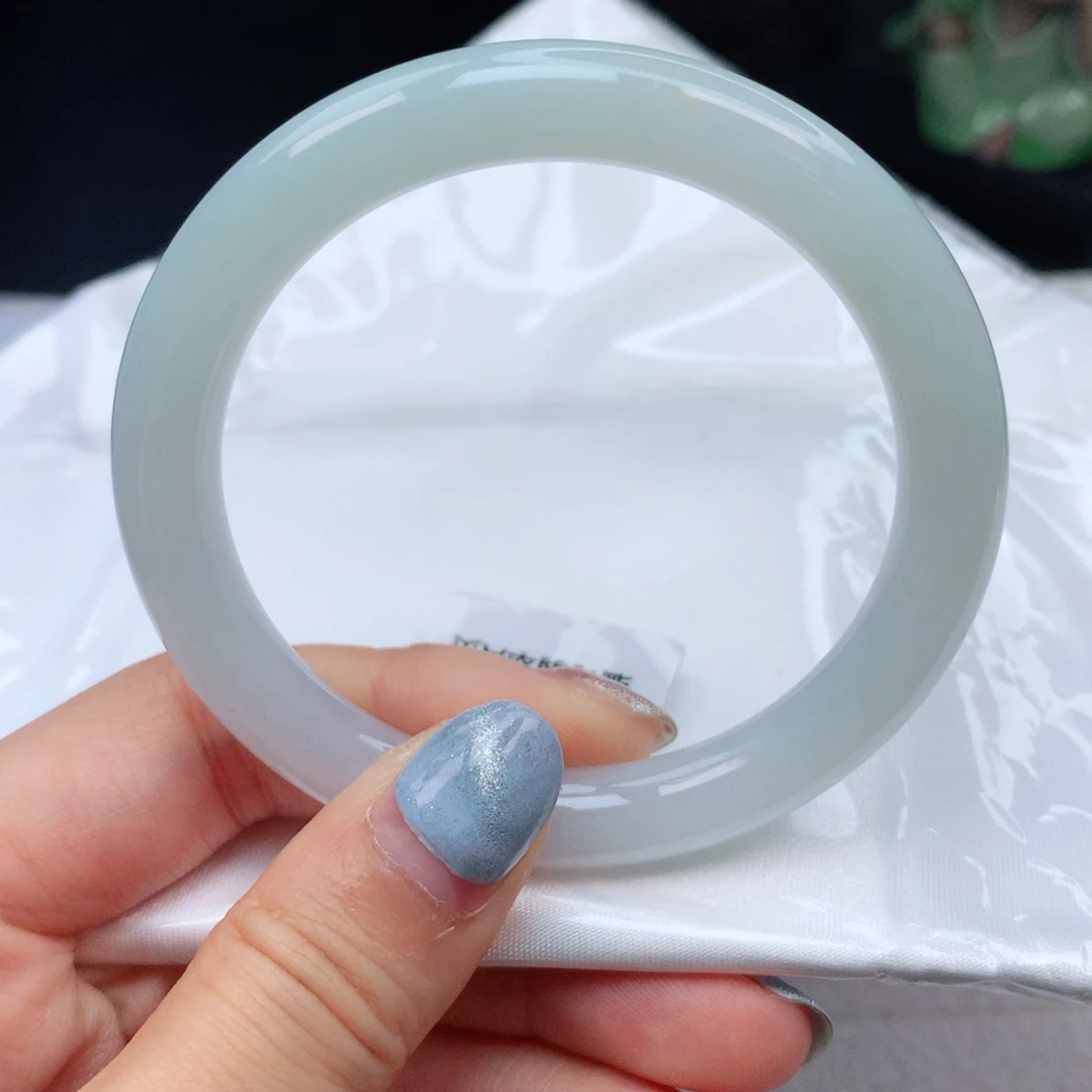 翡翠手镯未镶嵌翡翠手镯51圆