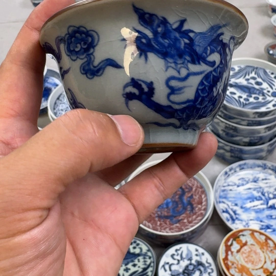 杯把*老陶泥青花铠甲龙大压手