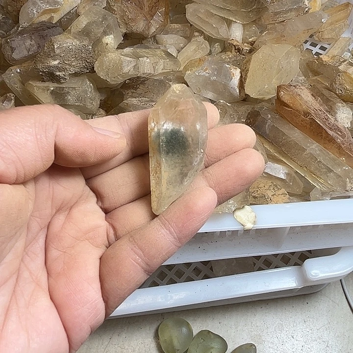 微***亮未镶嵌珠宝半成品水晶