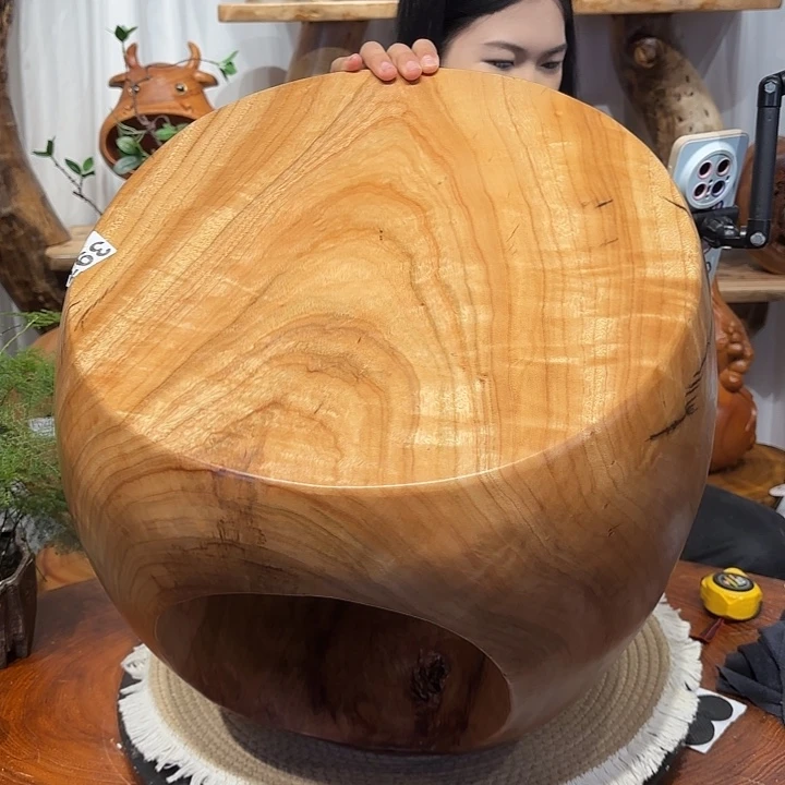 香樟木香樟木根雕凳子一物一拍编号397直径38高42