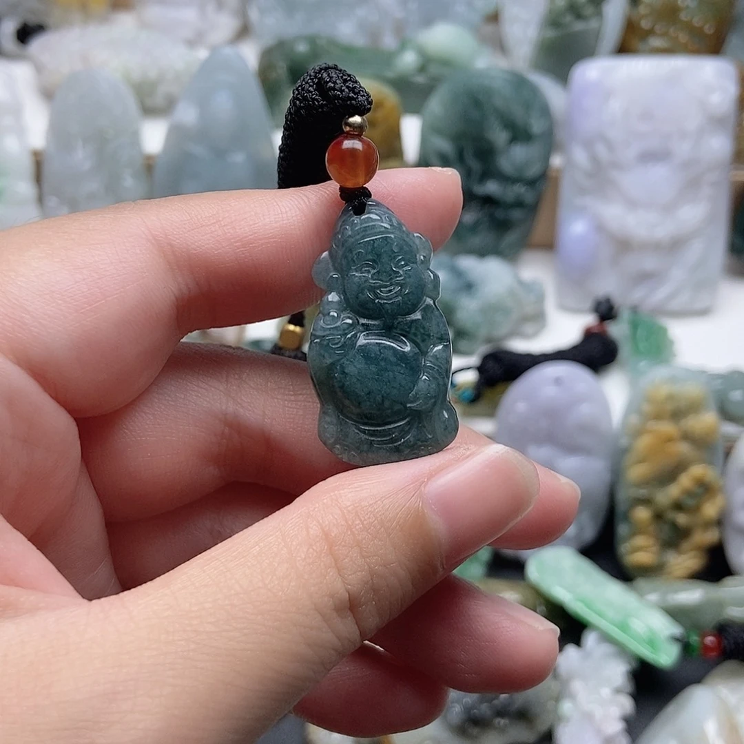 翡翠未镶嵌颈饰feic