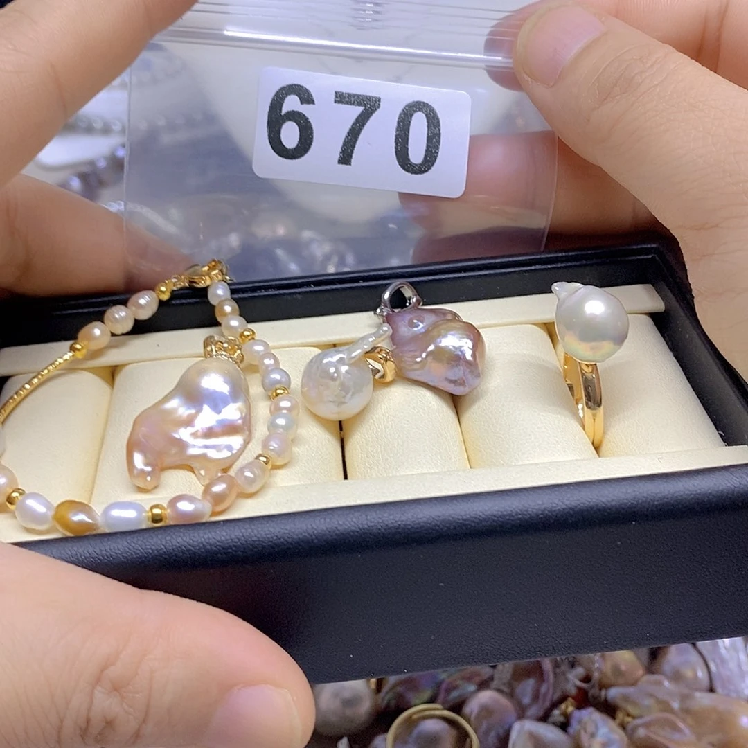 颈饰未镶嵌淡水珍珠