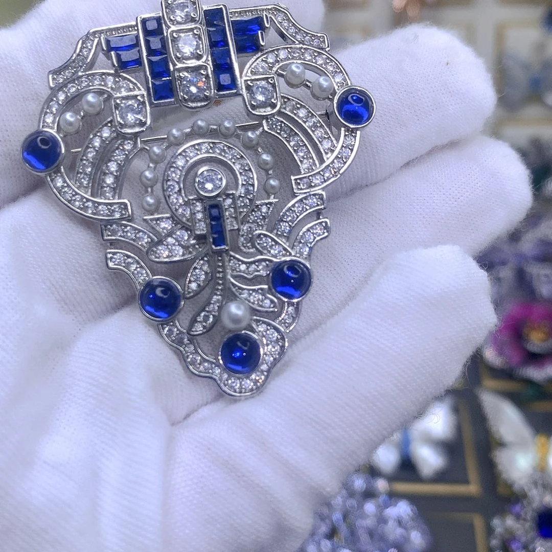 仿水晶铜胸针胸花