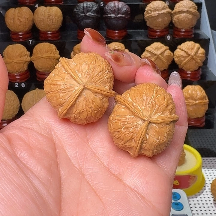 文玩核桃把件三棱34尺…………87号