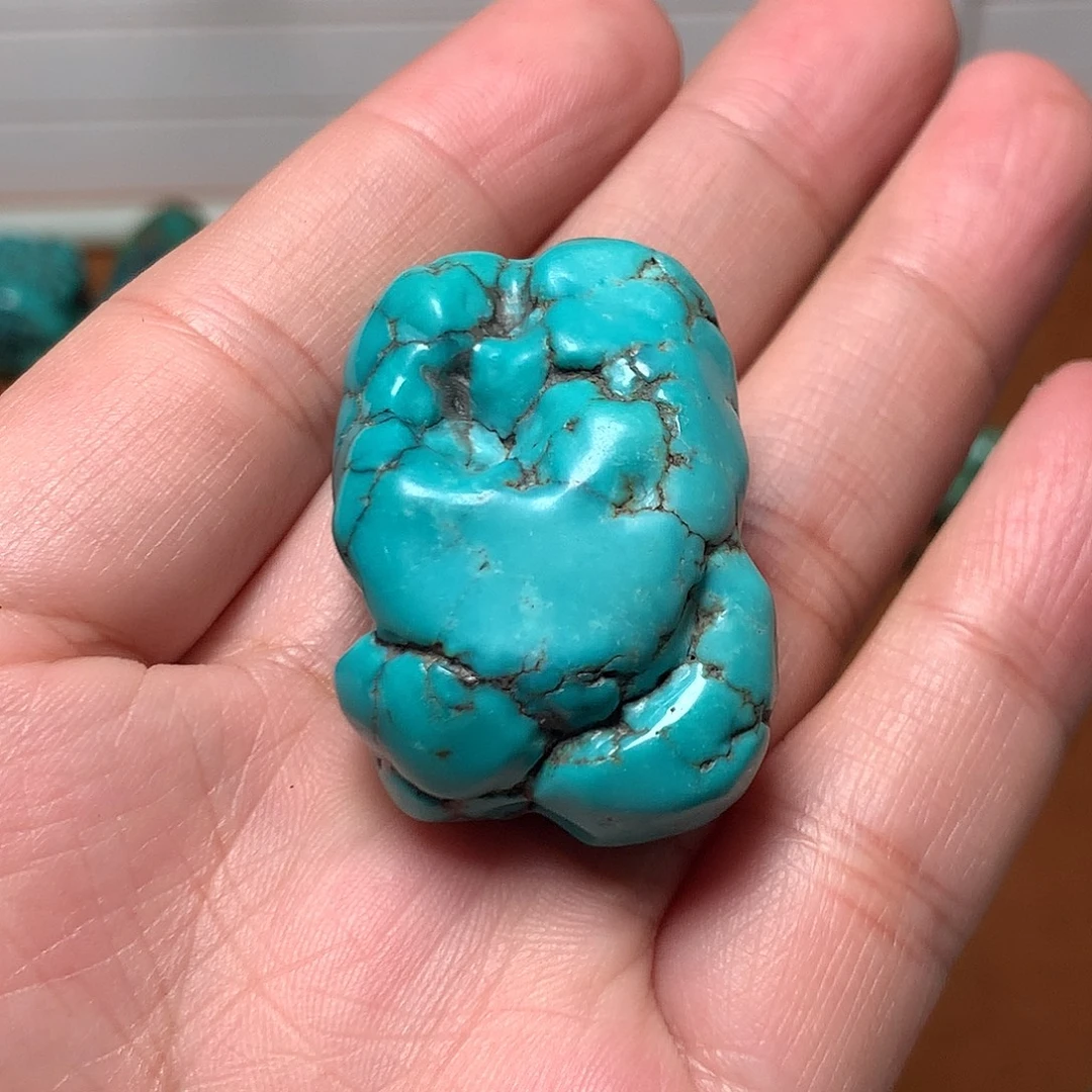 襄***哥绿松石未镶嵌珠宝奇石
