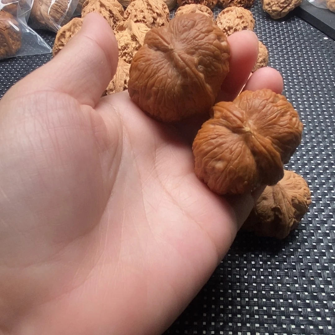 M***e吊坠文玩核桃核桃