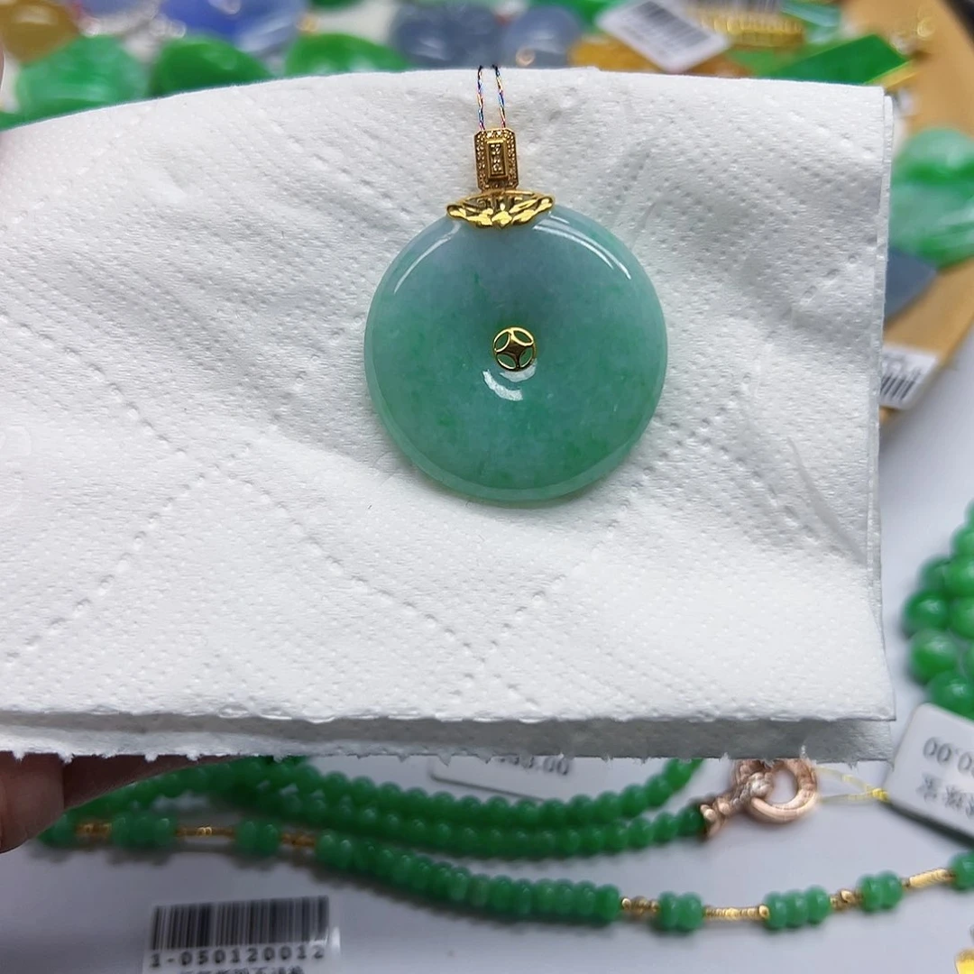 翡翠颈饰18K金镶嵌天然缅料A货一件