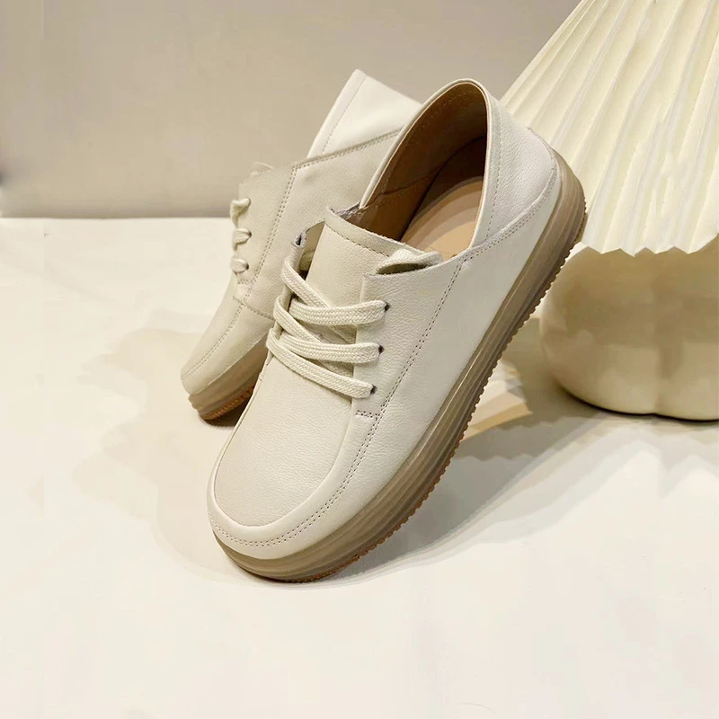 头层牛皮小白鞋女四季休闲百搭平底单鞋软底防滑透气妈妈特大码鞋
