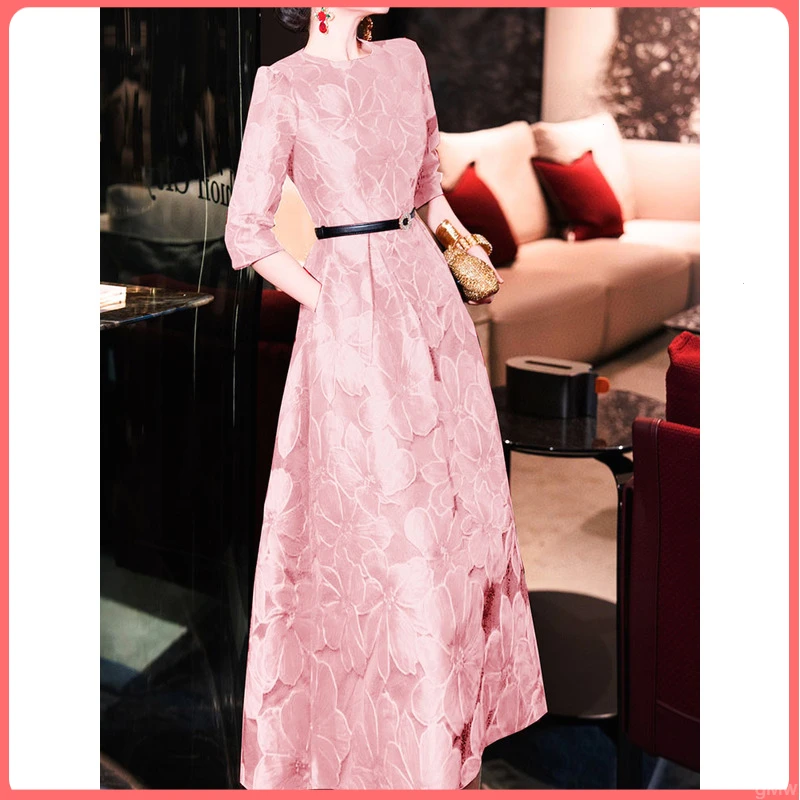 甜美粉色奢美姿2025年春秋淑女气质小香风高腰七分袖连衣裙