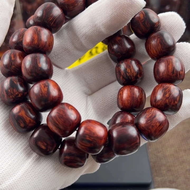 先***生木海南红降黑金1516超一档精品福利