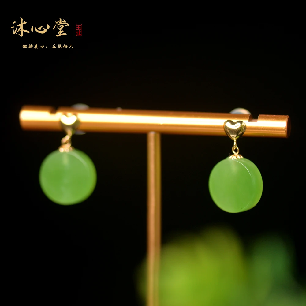 苹果绿 |  俄料和田玉碧玉乌兰海苹果绿圆梦牌耳钉18k金镶款耳饰
