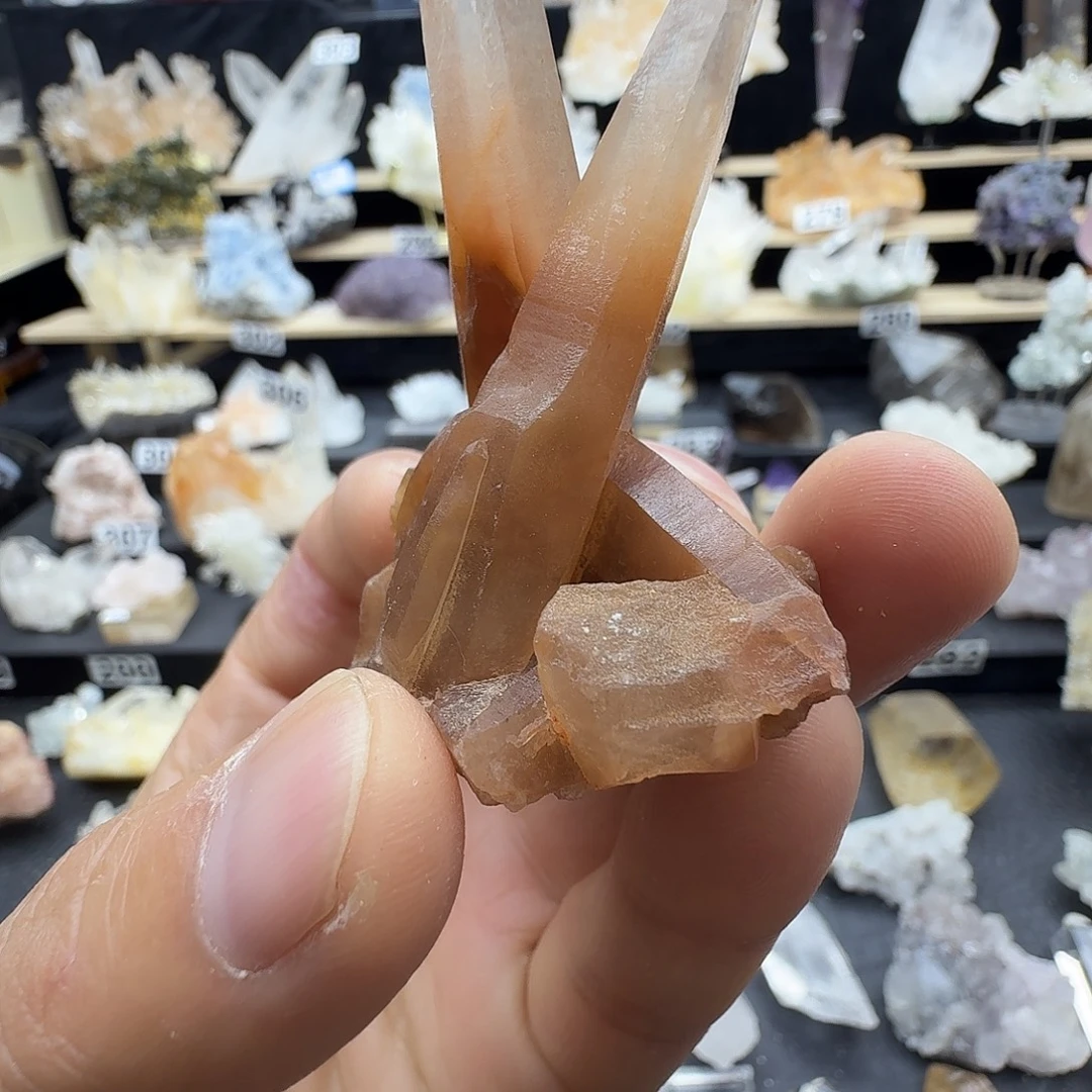 石材巴西红兔毛水晶