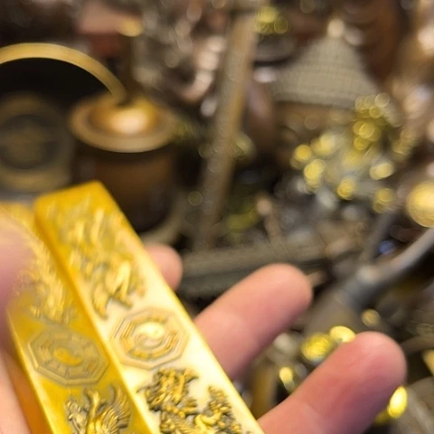 铜器摆件      点击下单