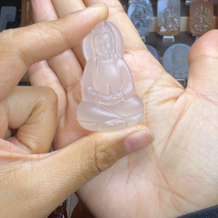 平***り玛瑙/玉髓未镶嵌颈饰