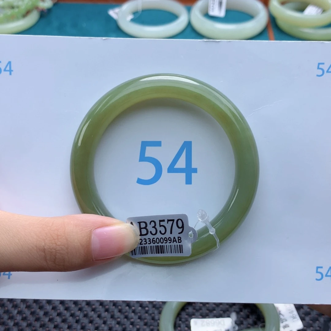 吧***口和田玉手镯未镶嵌