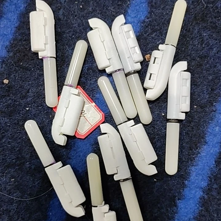 白色小短电子浮漂随机发10套带电池