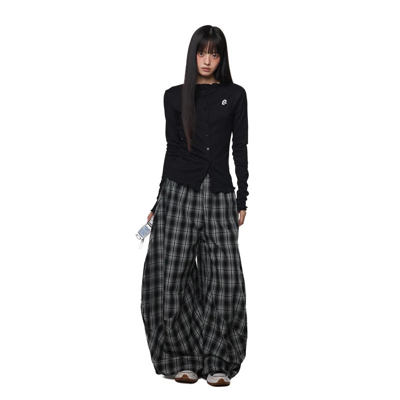 EZEK 秋季新品刺绣logo轻薄压褶修身显瘦百搭休闲外套开衫