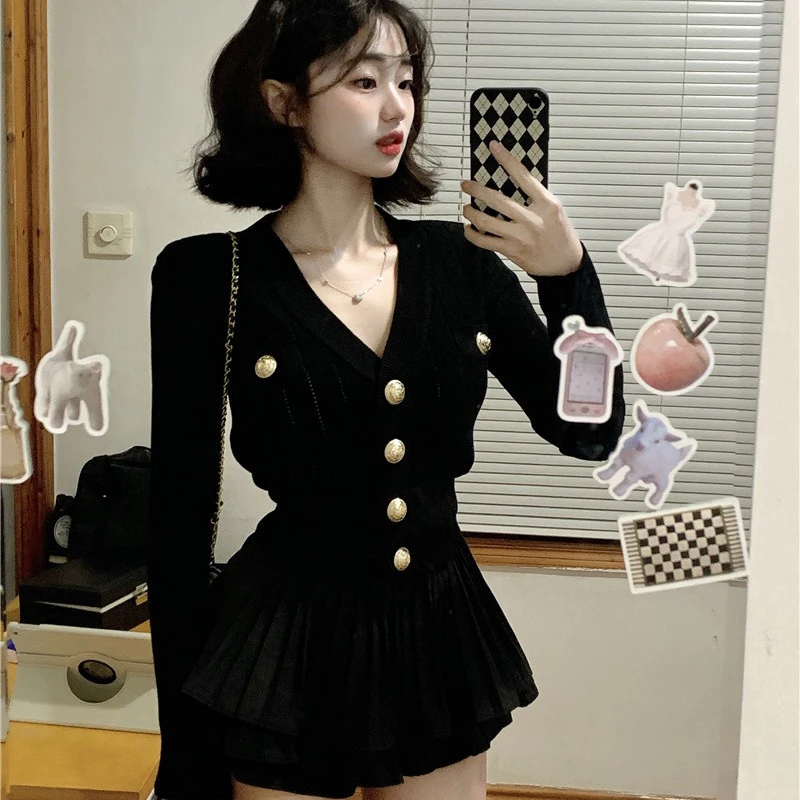 小香风V领修身长袖针织衫百褶蛋糕短裙女春季新款芭蕾风两件套装