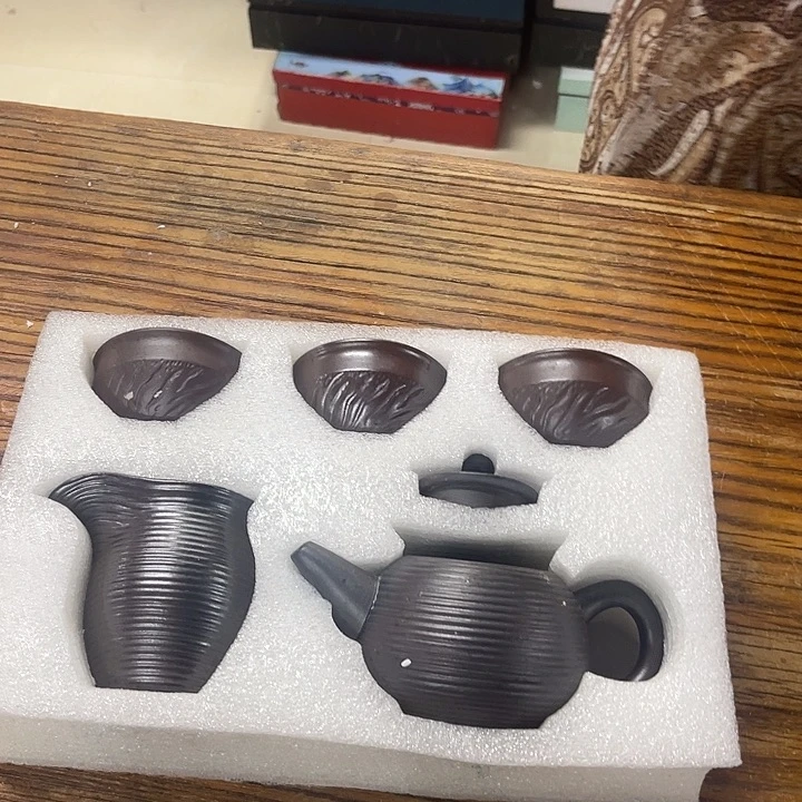 孤品茶具套装等。