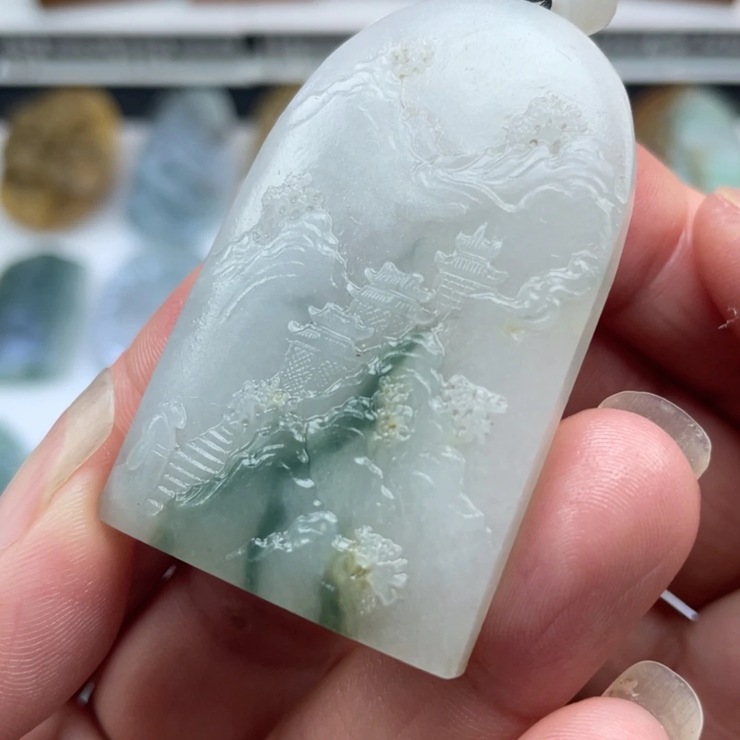 定制翡翠未镶嵌山水